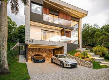 Casa · 298m² · 4 Quartos · 2 Vagas · Casa em condomínio no Alphaville com 4 suítes e área gourmet