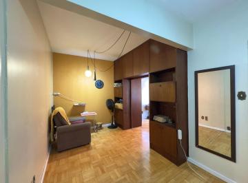 Apartamento · 46m² · 1 Quarto · Apartamento 1 dormitório amplo, em andar alto com vista, no Centro Histórico