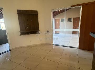Casa · 220m² · 2 Quartos · 2 Vagas · Santa Regina - Ótima casa com piscina em bairro tranquilo.