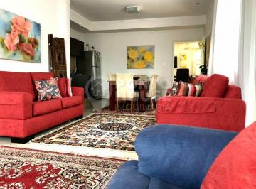 Casa · 345m² · 3 Quartos · 3 Vagas · Excelente casa à venda de 375m², com 3 suítes, 3 vagas e piscina