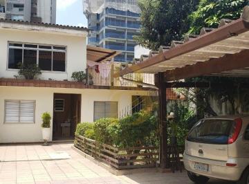 Casa · 180m² · 4 Quartos · 7 Vagas · Casa no Campo Belo com Ampla Área Externa, 4 Dormitórios e Edícula