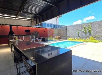 Casa · 400m² · 4 Quartos · 4 Vagas · Casa em Golf Gardens, Carapicuíba/SP de 400m² 4 quartos à venda por R$ 2.400.000,00