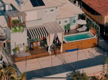 5926c6deb7977f636c74f75d0cf77e5d25c530b6 · Casa de alto padrão com 3 suítes à venda em Florianópolis/SC!