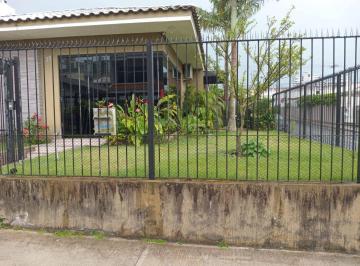 727f15f8f1c087a0e074556e19ef1b21a4cb2b33 · Casa com 3 quartos à venda em Florianópolis/SC! Piscina Privativa, churrasqueira e 2 vagas - Bairro