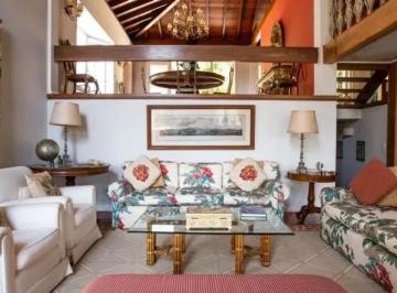 Casa de 5 quartos, Petrópolis · Casa sobrado à venda no Condomínio Quinta do Lago em Moura Brasil em Petrópolis - RJ