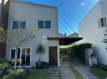 Casa · 150m² · 3 Quartos · Village dos Ipês Casa à Venda condomínio fechado 03 dormitórios Balneário Camboriú