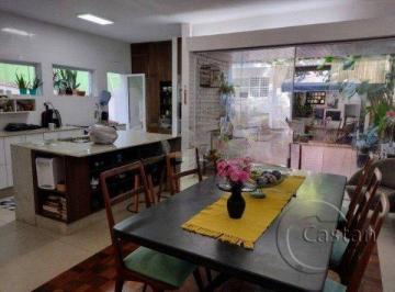 Casa · 240m² · 5 Quartos · 3 Vagas · Sobrado em Aclimação