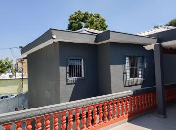 c4f54dd321744cc88e1a80891403d8c5.jpg · Casa para Venda em Santo André/SP - 3 Dorm. 150 m2 Área Útil