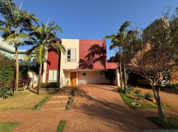 Casa · 272m² · 4 Quartos · 2 Vagas · Casa no condomínio Condomínio Villa de Buenos Aires para venda com 4 quartos, sendo 2 suítes, 272m²