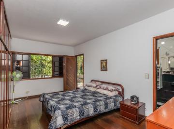 Casa · 230m² · 5 Quartos · 3 Vagas · Casa de vila para venda em Vila Marari com 5 quartos, sendo 3 suítes, 230m²
