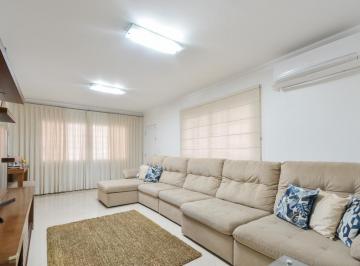 Casa · 201m² · 4 Quartos · 2 Vagas · Sobrado para venda em Tatuapé com 4 quartos, sendo 1 suíte, 201m²