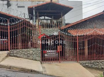 Casa · 310m² · 6 Quartos · 2 Vagas · Casa em Rua Arceburgo - Bonfim - Belo Horizonte/MG