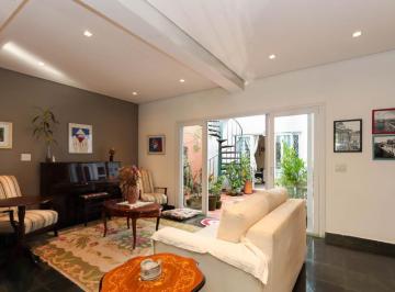 Casa · 240m² · 4 Quartos · 3 Vagas · Casa de vila para venda em Aclimação com 4 quartos, sendo 1 suíte, 240m²