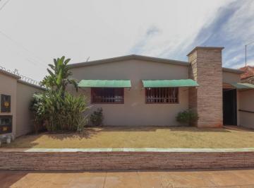 Casa · 272m² · 2 Quartos · 2 Vagas · Casa tipo para venda em Nova Jaboticabal com 2 quartos, sendo 2 suítes, 272m²