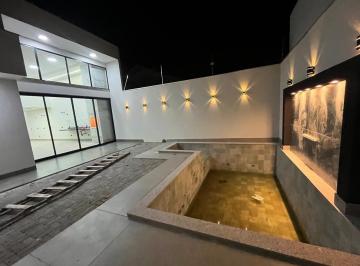 Casa · 3 Quartos · 3 Vagas · 3 suítes, piscina com cascata