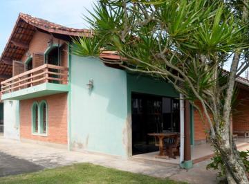 Casa · 205m² · 4 Quartos · 10 Vagas · Sobrado para venda em Suarão com 4 quartos, sendo 1 suíte, 205m²