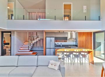 Casa · 346m² · 5 Quartos · 4 Vagas · Casa de Condomínio em Vila Nova