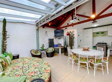 Casa · 252m² · 3 Quartos · 5 Vagas · Condomínio com 3 quartos à venda em Vila Regente Feijó - SP