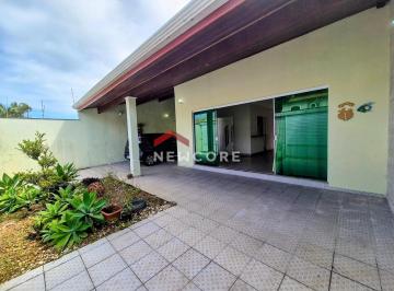 Casa · 218m² · 4 Quartos · 4 Vagas · Casa em Rua Eduardo Linardi - Jardim Barra de Jangadas - Peruíbe/SP