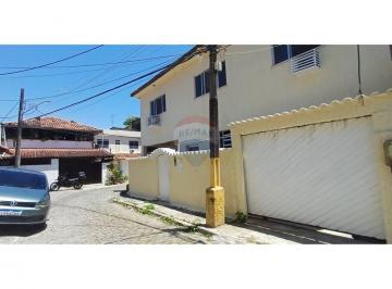 Casa · 178m² · 3 Quartos · 2 Vagas · Casa á venda de 3 quartos,2 banheiros,2 vagas -Pechincha