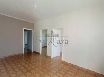 Casa · 250m² · 4 Quartos · 7 Vagas · Oportunidade - Casa Térrea - Monte Castelo - 4 Dormitórios - 148m².