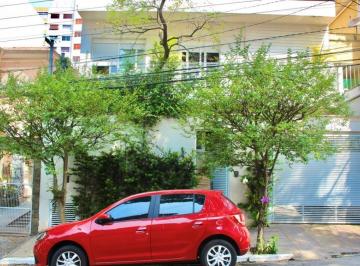 Casa · 285m² · 3 Quartos · 4 Vagas · Casa de vila para venda em Aclimação com 3 quartos, sendo 3 suítes, 285m²