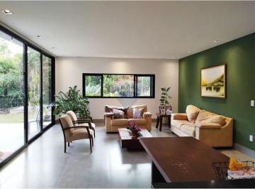 Casa · 390m² · 3 Quartos · 2 Vagas · Casa no Condomínio Interlagos - Jardim Botânico