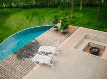 Casa de 3 quartos, Hidrolândia · Linda casa no Condomínio Águas da Serra Hidrolândia Go.