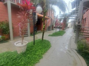 Apartamento de 2 quartos, Caraguatatuba · Vendo Casa em condomínio horizontal no Jardim Aruan
