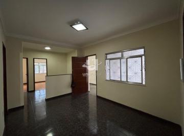 Casa · 102m² · 2 Quartos · 1 Vaga · Sobrado à venda próximo à Igreja São Judas Tadeu.