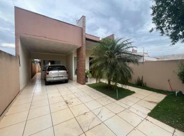 Casa · 205m² · 2 Quartos · 2 Vagas · VENDA | Casa, com 2 dormitórios em Jardim Das Nações, Paranavaí