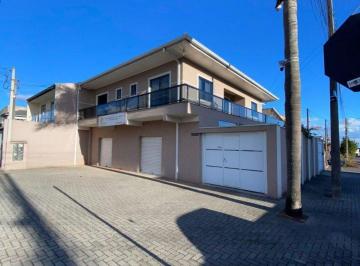 Casa · 200m² · 6 Quartos · 6 Vagas · Oportunidade completa para morar, investir ou gerar renda no Tatuquara, em Curitiba!
