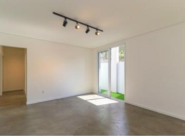2456027.jpeg · Apartamento em Mont Serrat