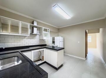 Casa · 108m² · 2 Quartos · 2 Vagas · Sobrado à venda em Vila Curuçá, Santo André