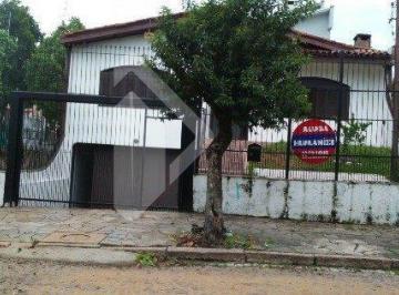 Casa · 378m² · 3 Quartos · 6 Vagas · 3 dormitórios, 1 suíte, living 2 ambientes com lareira, cozinha americana, lavanderia, churrasqueir