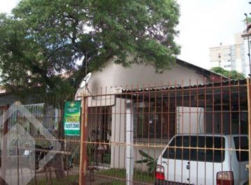 Terreno · 226m² · Terreno próximo a Av. Ipiranga, com 2 construçõe, casas necessitando de reforma.