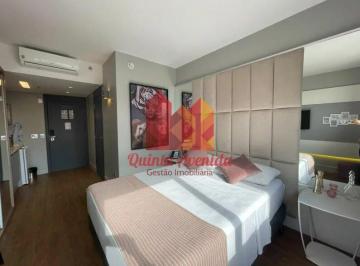 Apartamento · 24m² · 1 Quarto · Apto mobiliado no Stay Batel, andar alto, ótima re