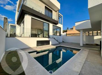 Casa · 415m² · 4 Quartos · 5 Vagas · Casa à venda no bairro Parque das Quaresmeiras