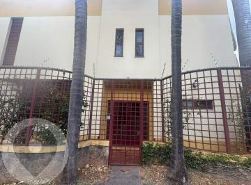 Casa · 366m² · 5 Quartos · 5 Vagas · Casa de Esquina à Venda no Centro de Jaguariúna/SP Ideal para Clínicas