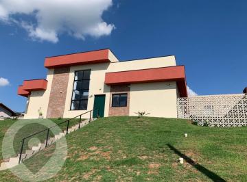Casa · 200m² · 6 Quartos · 4 Vagas · asa de Alto Padrão Condomínio Residencial Montes Claros Terreno 900m2