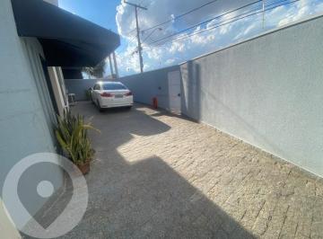 Casa · 163m² · 3 Quartos · 3 Vagas · Casa Térrea à Venda no Jardim Proença - Ideal para Residencial ou Comercial
