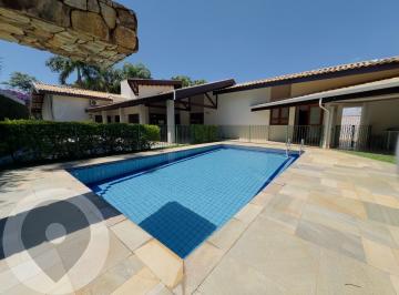 Casa · 245m² · 3 Quartos · 6 Vagas · Linda Casa à Venda em Condomínio Fechado na Região de Sousas