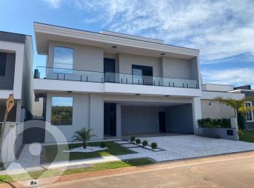 Casa · 298m² · 3 Quartos · 4 Vagas · Casa à venda no bairro Parque Brasil 500
