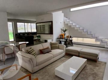 Casa · 209m² · 3 Quartos · 4 Vagas · Casa à venda no bairro Sítios de Recreio Gramado