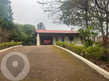 Rural · 1900m² · 4 Quartos · 6 Vagas · Chácara encantadora à venda no melhor ponto de Valinhos ? Bairro Country Club
