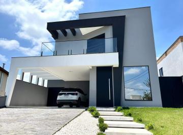 Casa · 329m² · 4 Quartos · 4 Vagas · Sobrado no Condomínio Solaris — Um lar completo, acolhedor e entregue do jeitinho que está