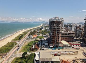 dji_20251203142032_0058_d-1765223537053.jpg · 3 Suítes em Balneário Piçarras - Frente Mar - Apenas 2 Por Andar