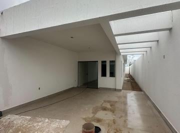 Casa · 94m² · 3 Quartos · 2 Vagas · Casa Terra com 03 Quartos sendo 01 Suíte à Venda no bairro Tiradentes em Betim