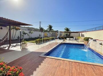 Casa · 450m² · 5 Quartos · 4 Vagas · Imóvel à Venda em Condomínio Fechado na Zona Sul de Ilhéus !