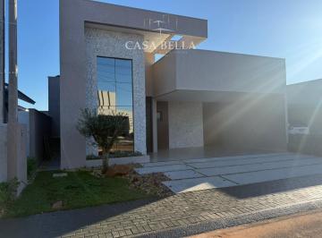 Casa · 360m² · 3 Quartos · 2 Vagas · Casa térrea em condomínio fechado em Foz do Iguaçu, á 10 minutos do centro